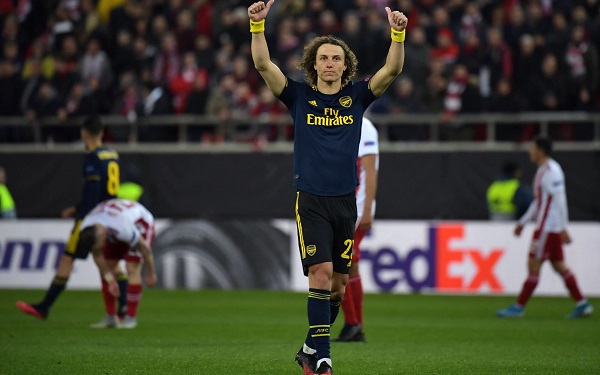 David Luiz delivers a message to Arsenal youngsters after ...