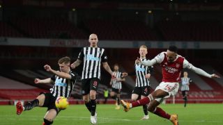 Arsenal return to winning ways with dominant performance