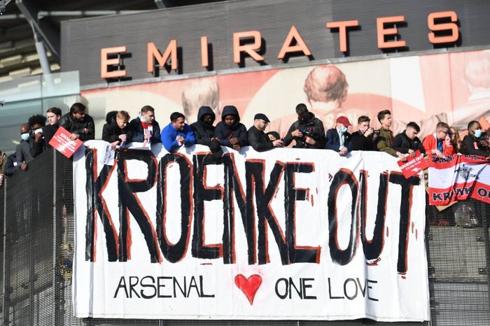 arsenal fans protest