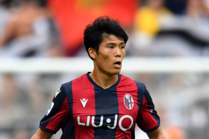 Arsenal Closing In On Japanese Star To Replace Hector Bellerin Just Arsenal News