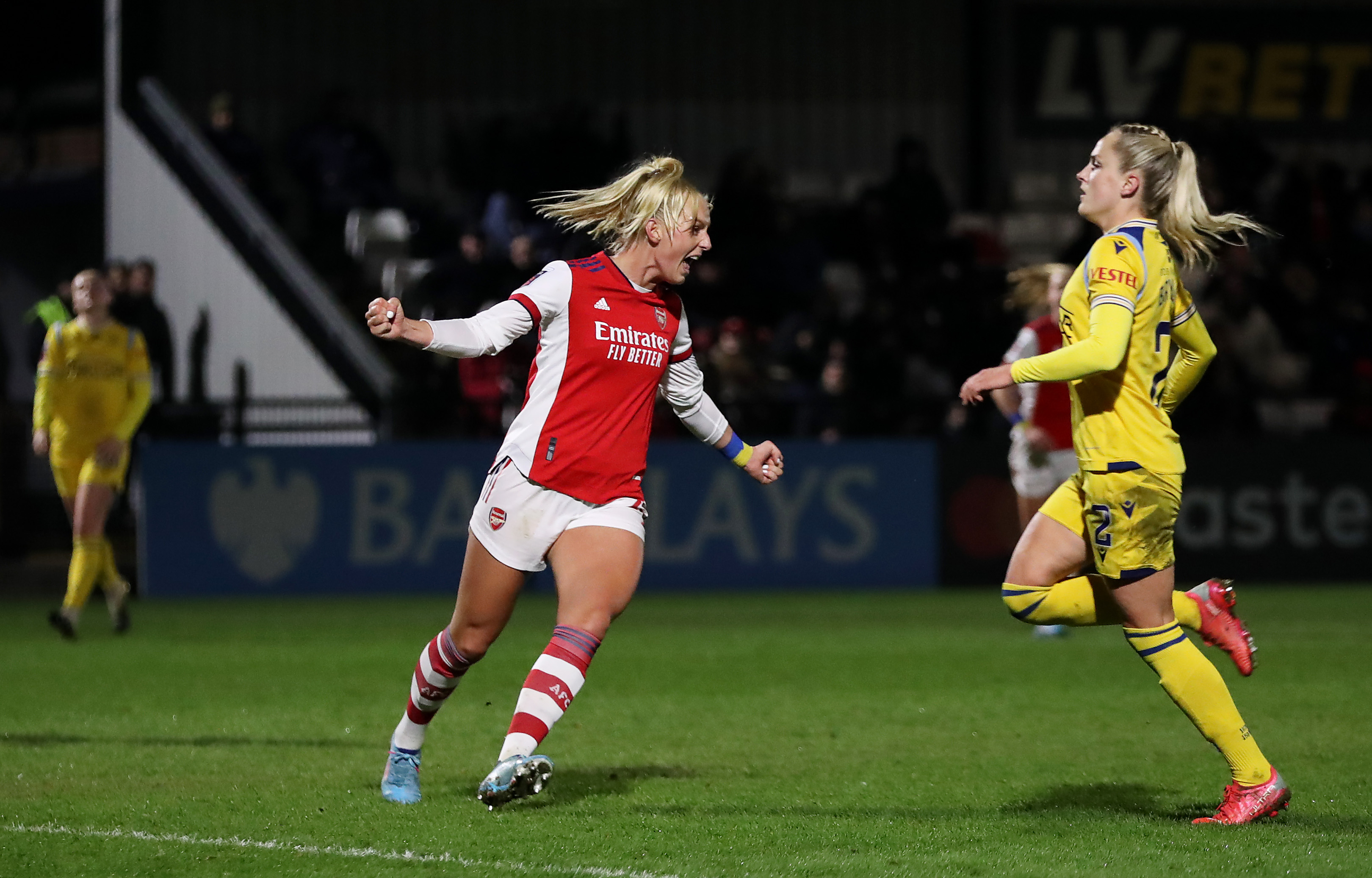 Laura Wienroither & Stina Blackstenius Join Arsenal Women