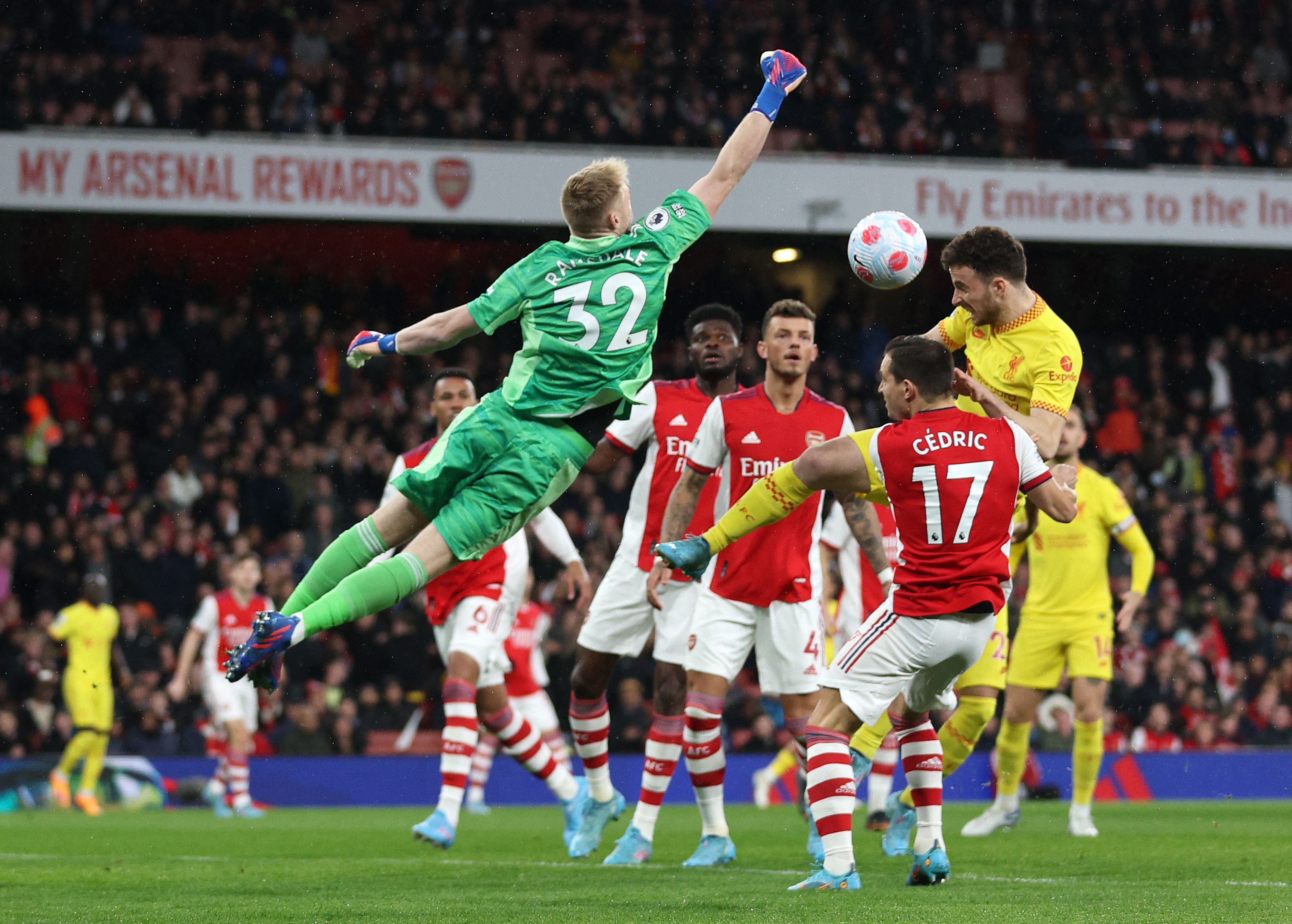 EPL Review: Arsenal retake fourth from United, welcome Liverpool on  Wednesday