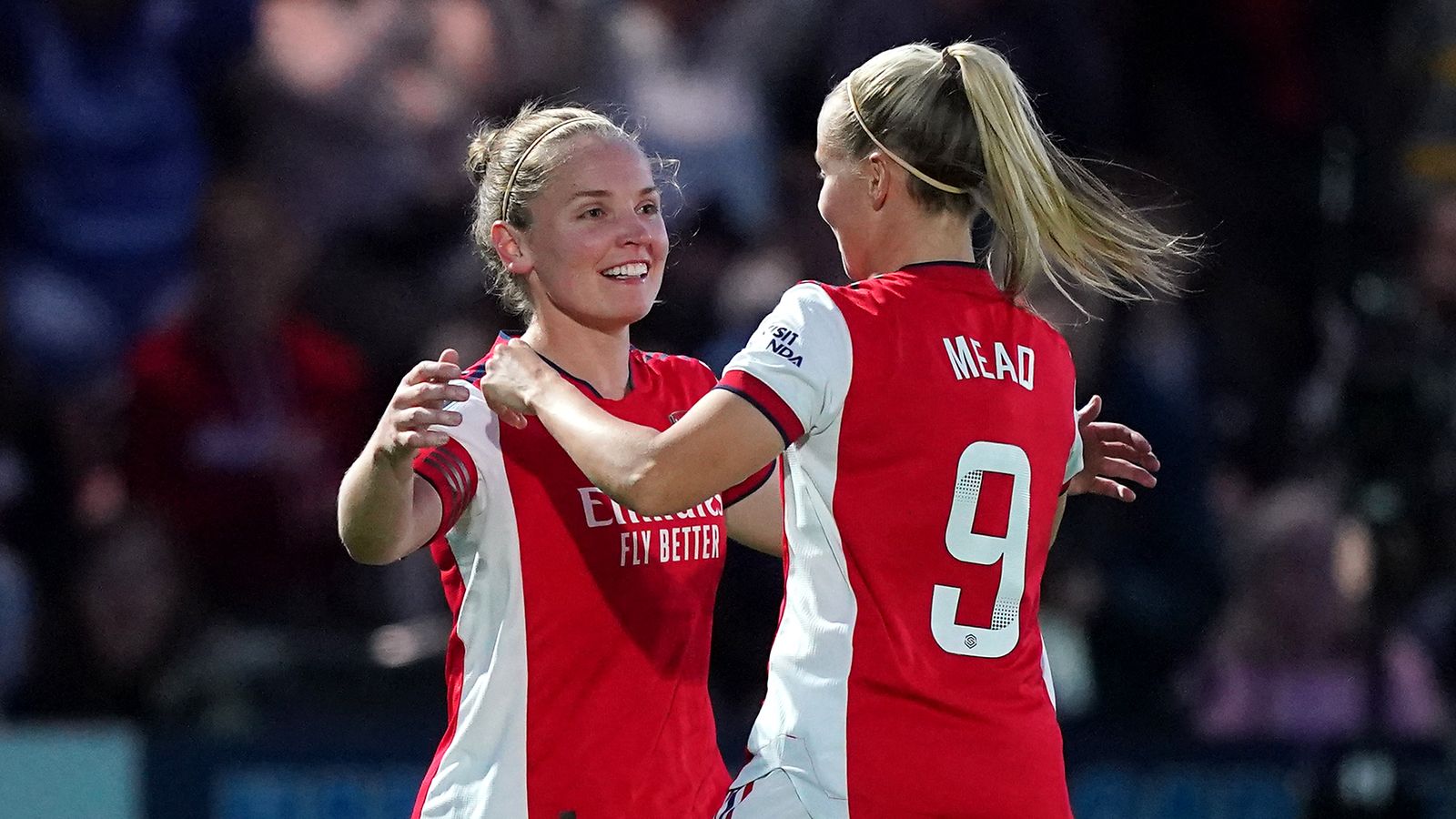 Beth Mead double helps Arsenal down defending WSL champions