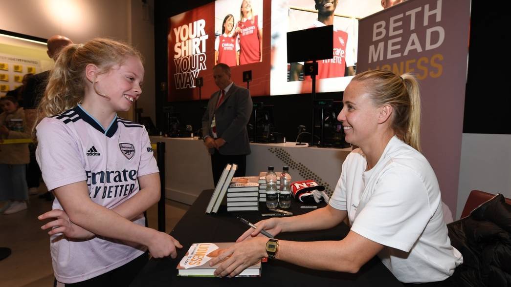 Win a signed copy of Roar by Lioness Beth Mead and a signed 2023 Women's  England shirt - World Book Day