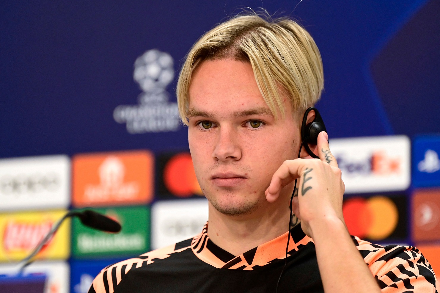 mudryk1 shakhtar donetsk presser | Former Gunner in fear of Champions League disappointment after Arsenal injury blow | The Paradise News