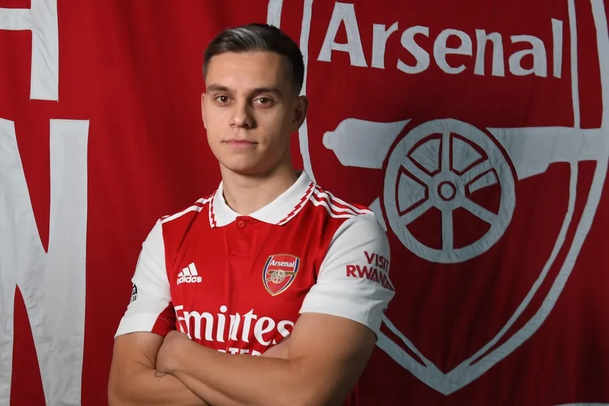 Arsenal could make Leandro Trossard surplus to requirements this summer –  despite signing him mere months ago: report