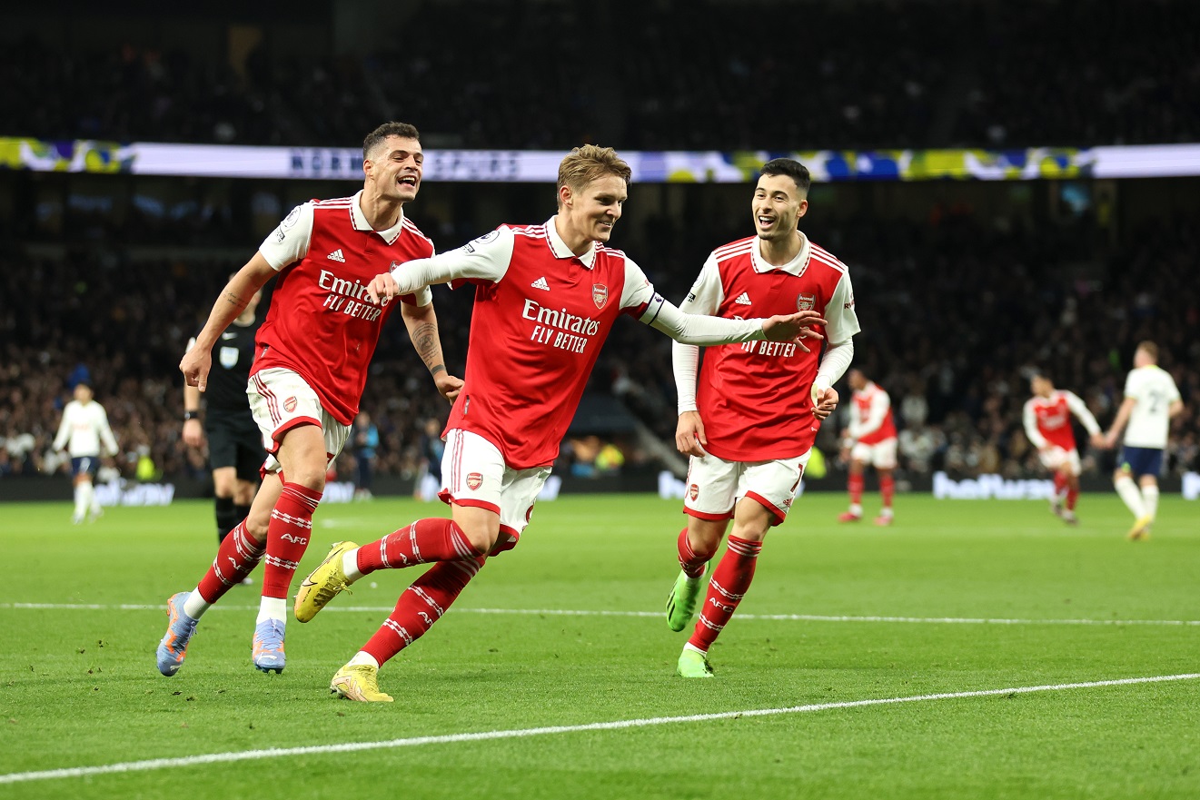 Arsenal vs Wolves score, result, highlights as Saka, Odegaard keep Gunners  atop Premier League standings