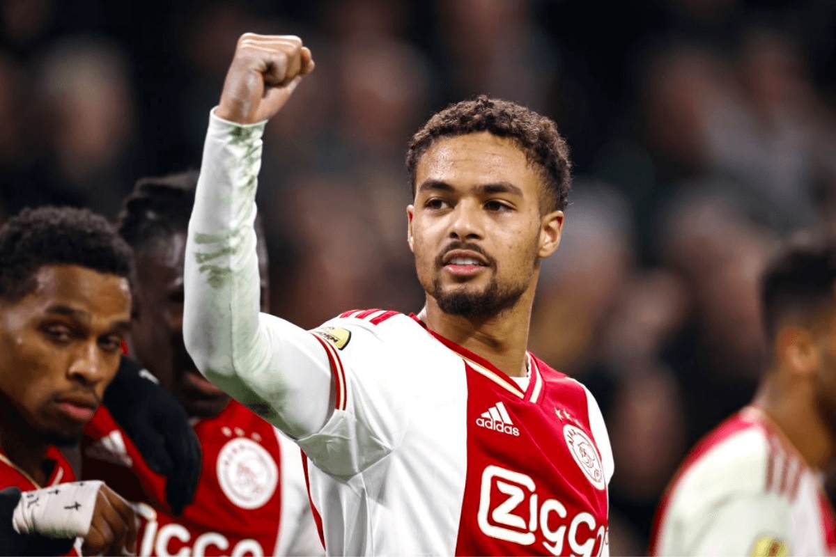 Arsenal is battling with two Premier League clubs for Ajax defender