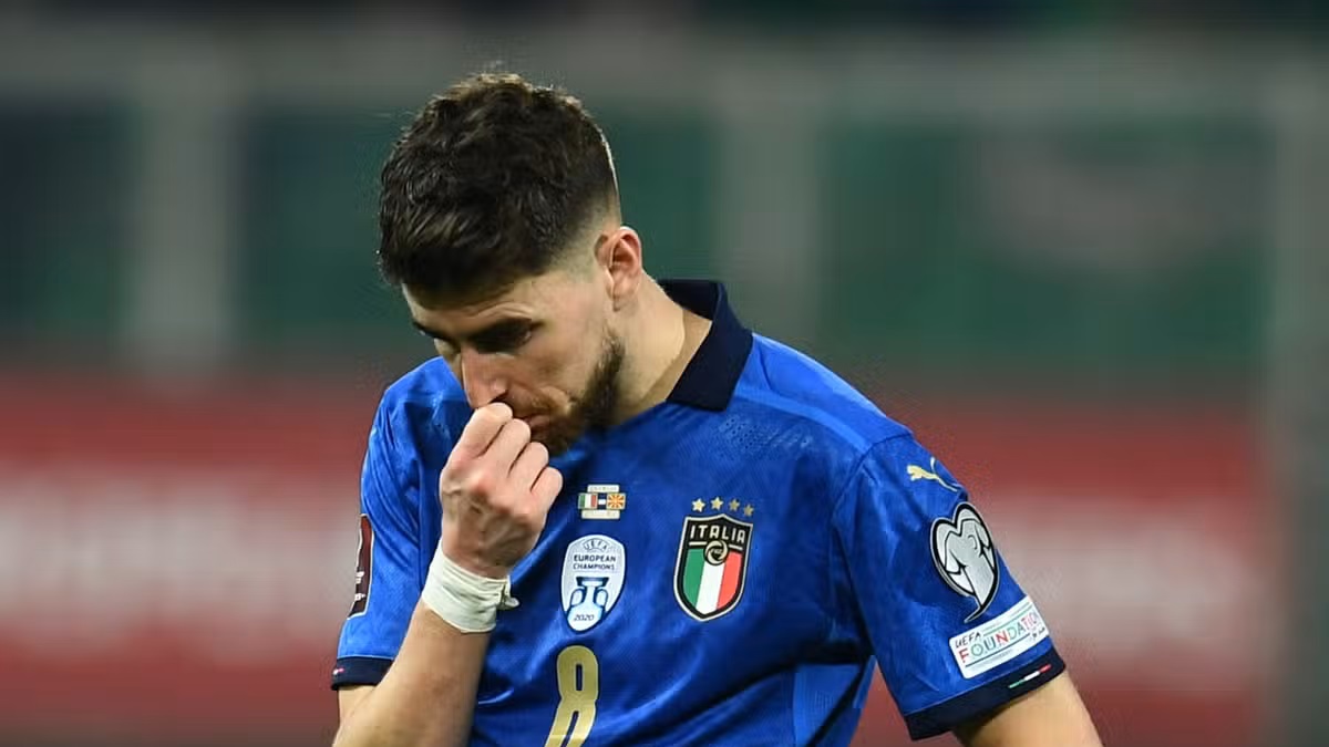 Jorginho now expected to stay at Arsenal as Barca withdraw from market