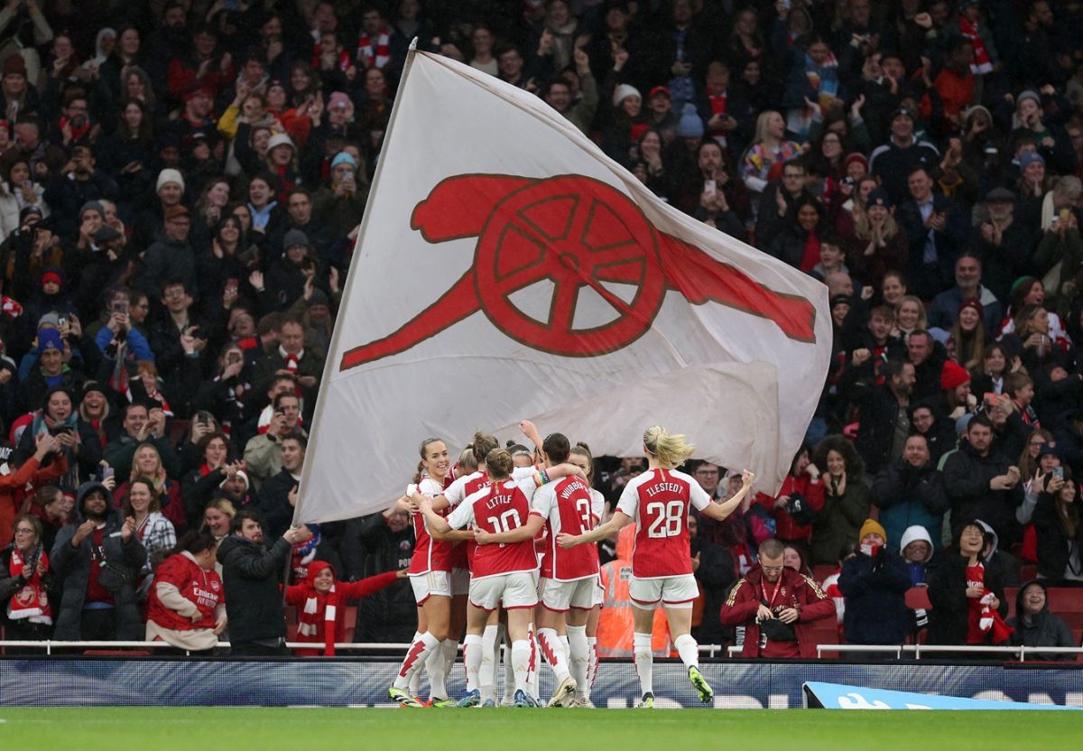 Arsenal Women share some of their pre-Christmas celebrations with us! Merry Xmas Gooners