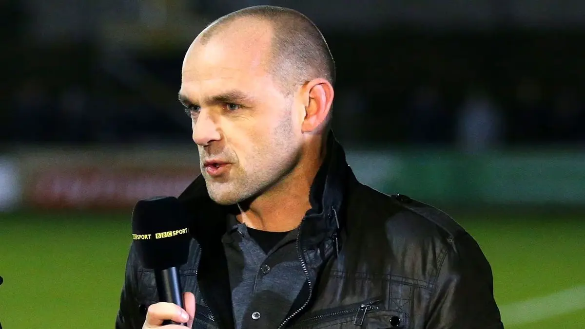 Danny Murphy and Gary Lineker give their verdict on controversial Brighton penalty