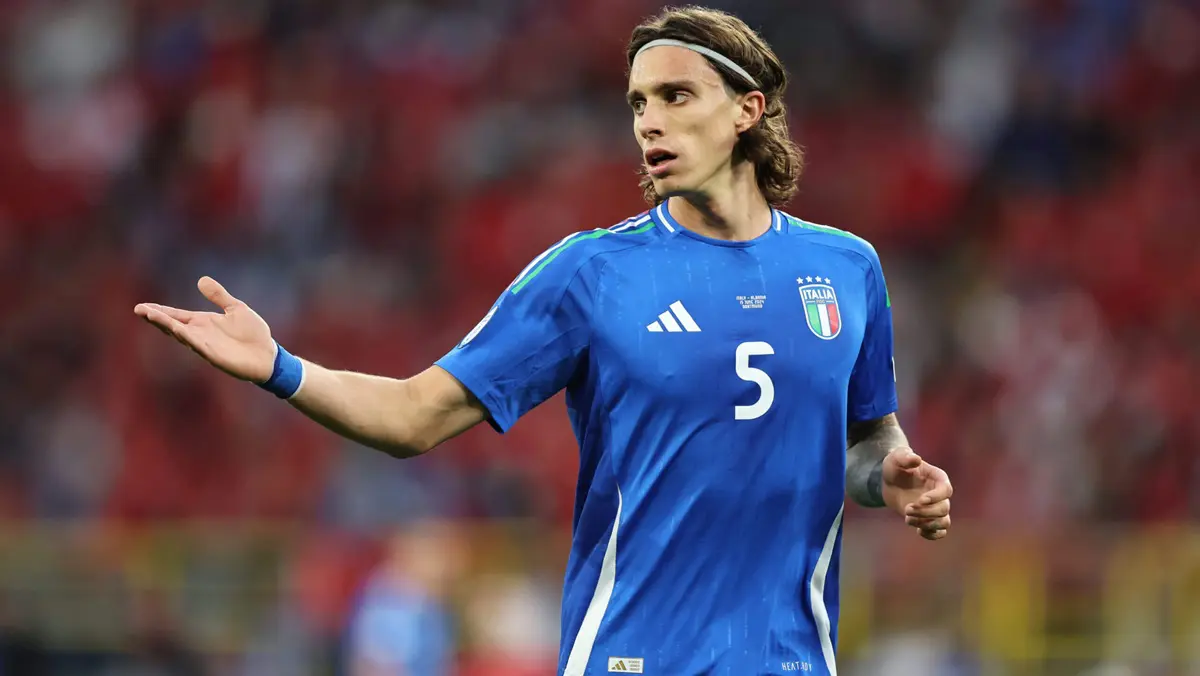 Riccardo Calafiori shines for Italy after strong Arsenal start