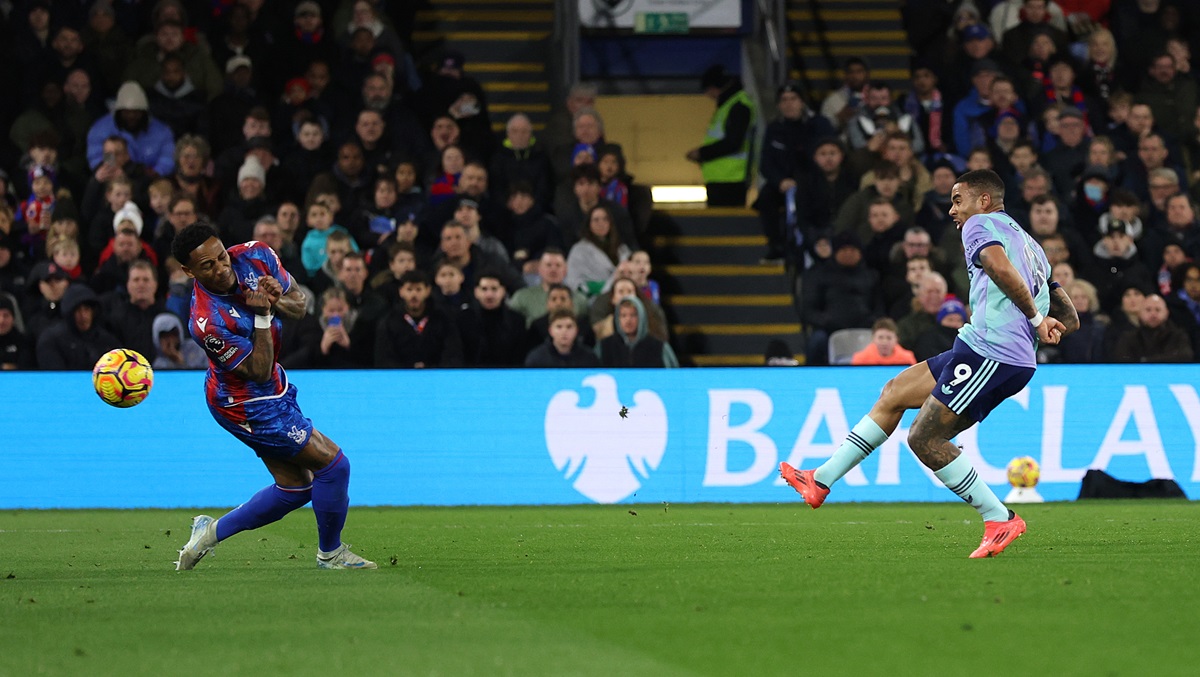 Jesus scoring v Crystal Palace