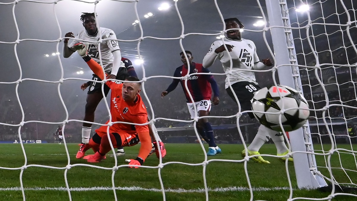Monaco v Bologna