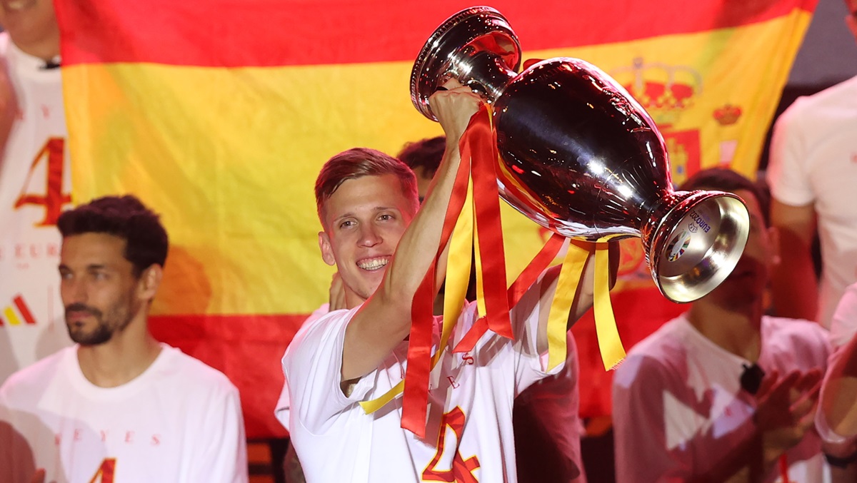 Spains Dani Olmo lifting the Euro 2024