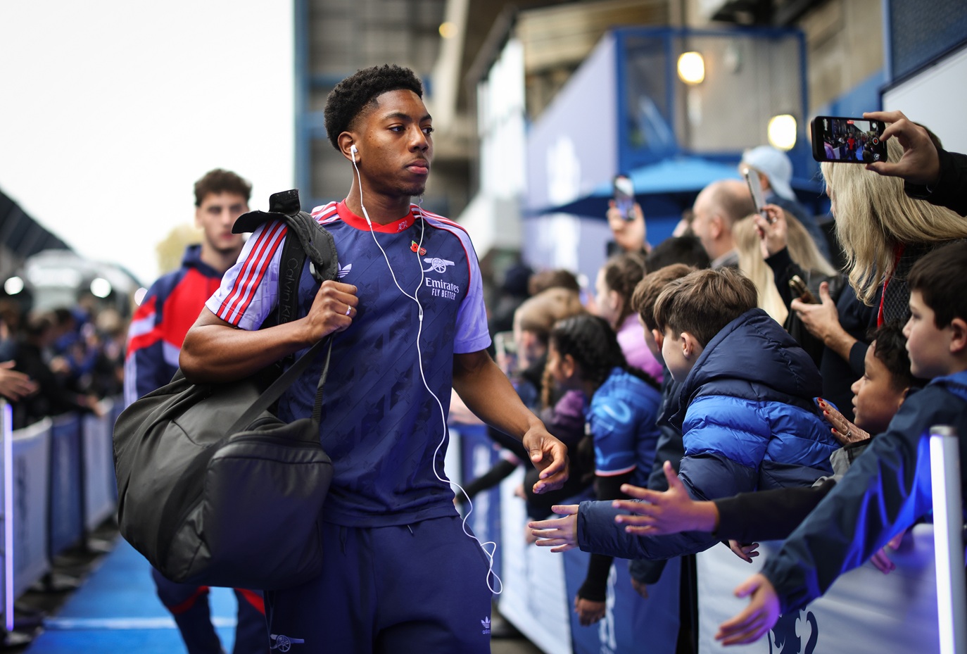 Myles Lewis-Skelly of Arsenal arrives prior to the Premier League match between Chelsea FC and Arsenal FC