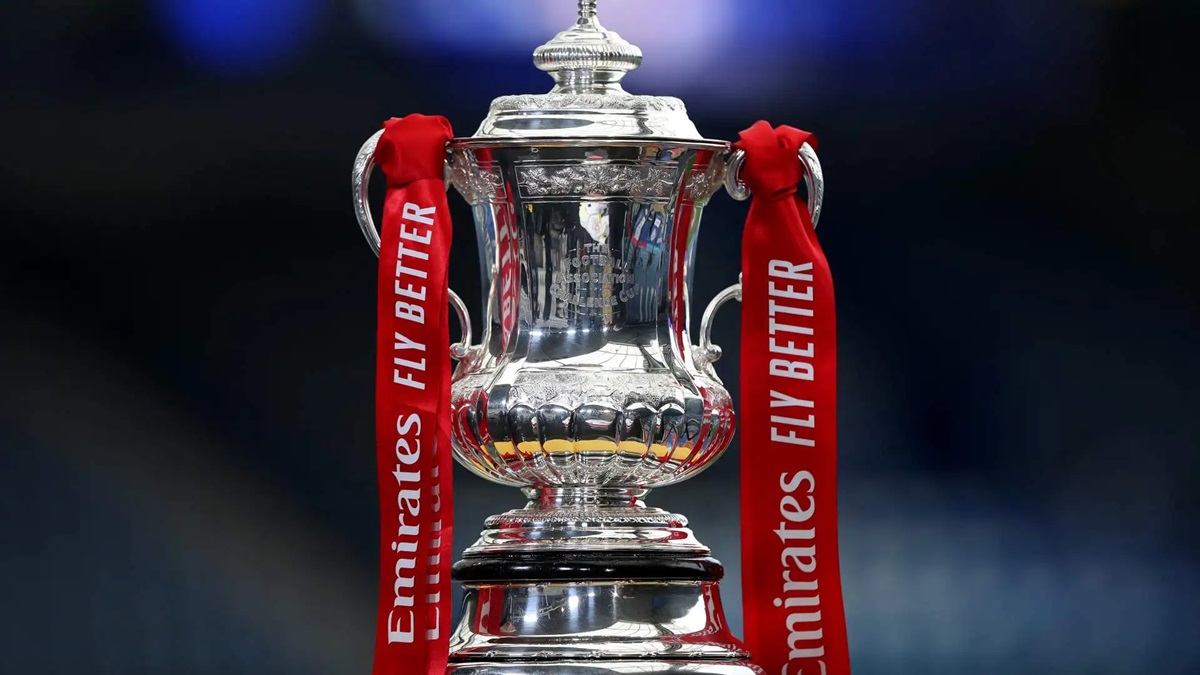 Opinion – Arsenal should target the domestic cups next term