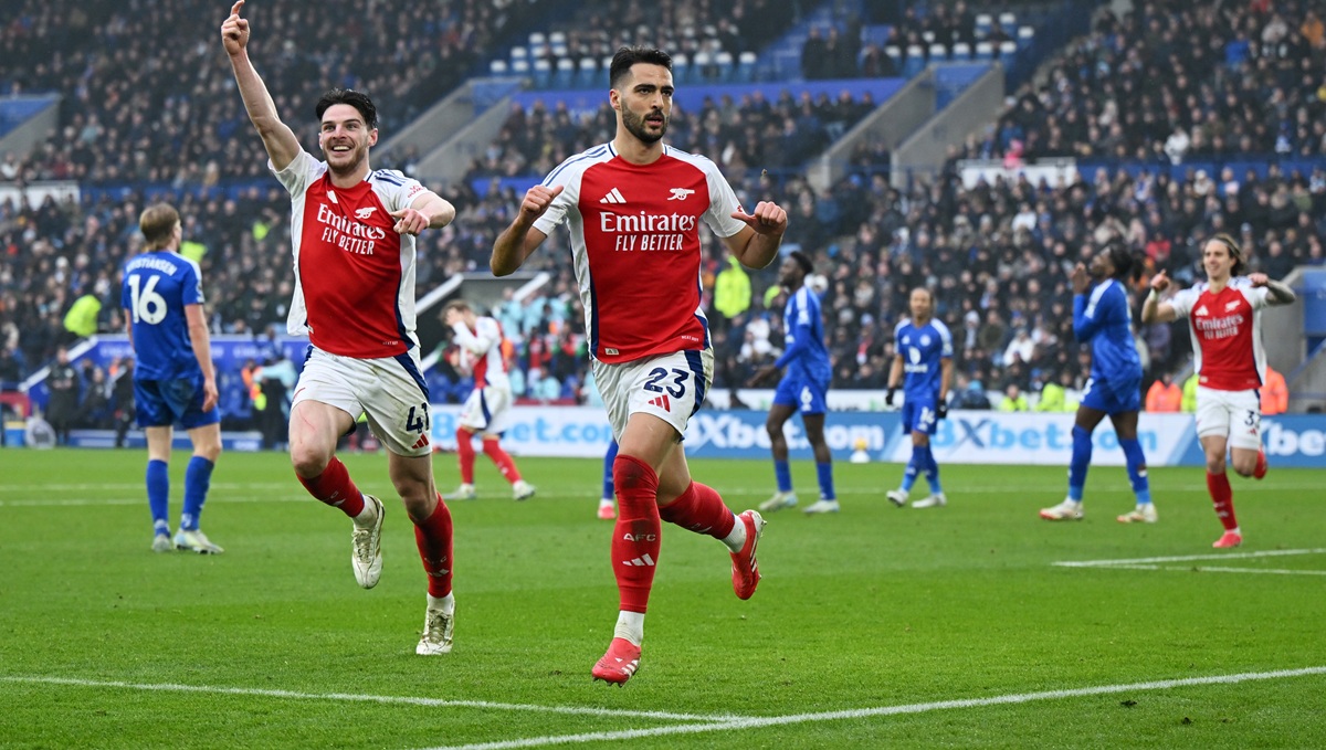 Merino celebrating v Leicester City