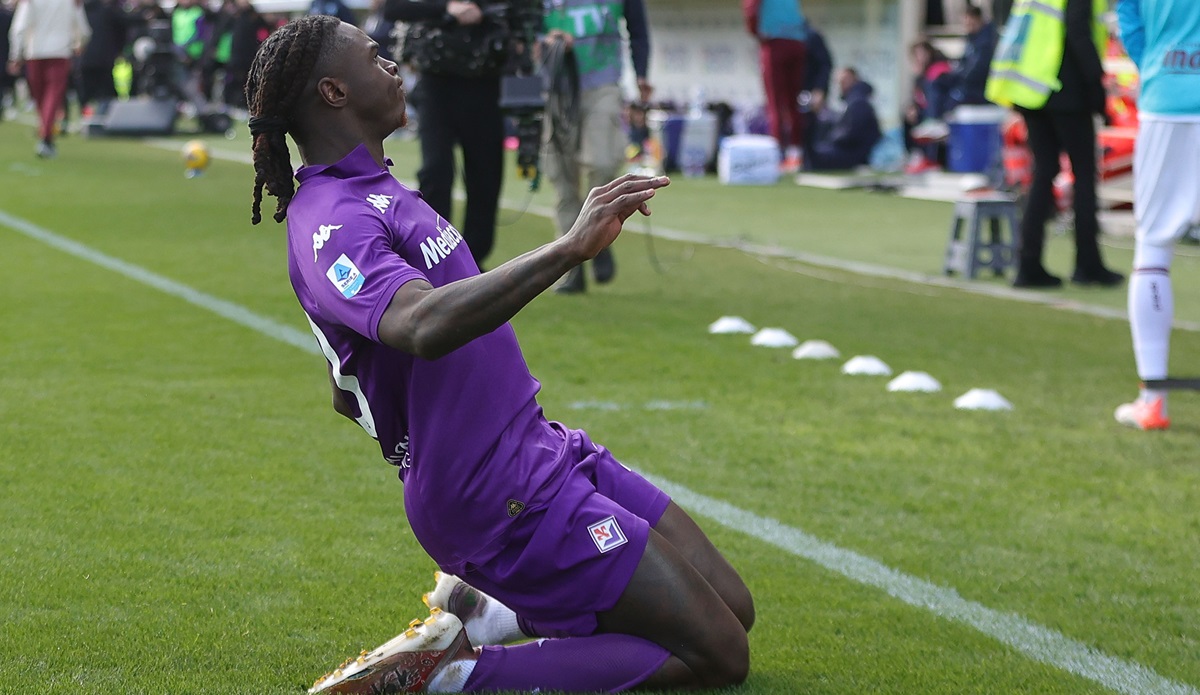 Moise Kean celebrating scoring for Fiorentina