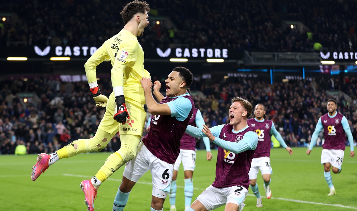 James Trafford celebrating saving a penalty