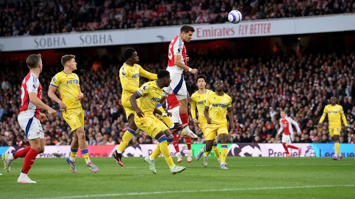 Arsenal draw against Palace enough to delay Liverpool title celebrations
