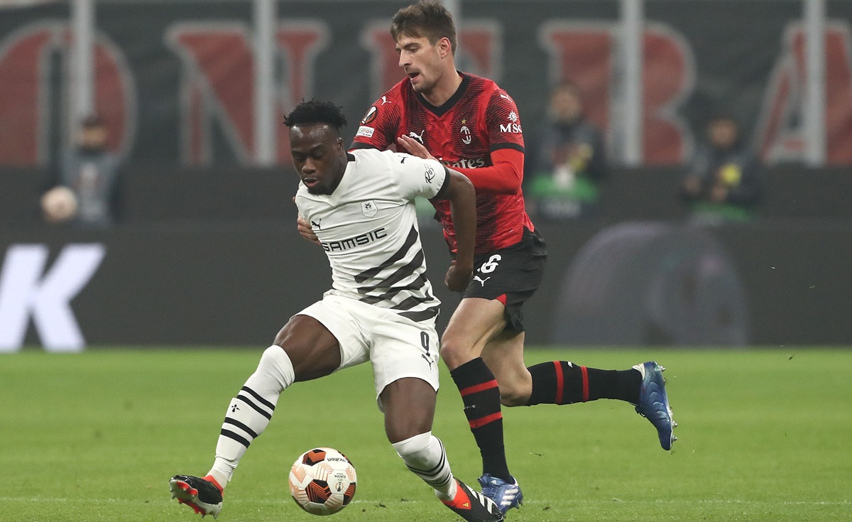 Arnaud Kalimuendo v AC Milan