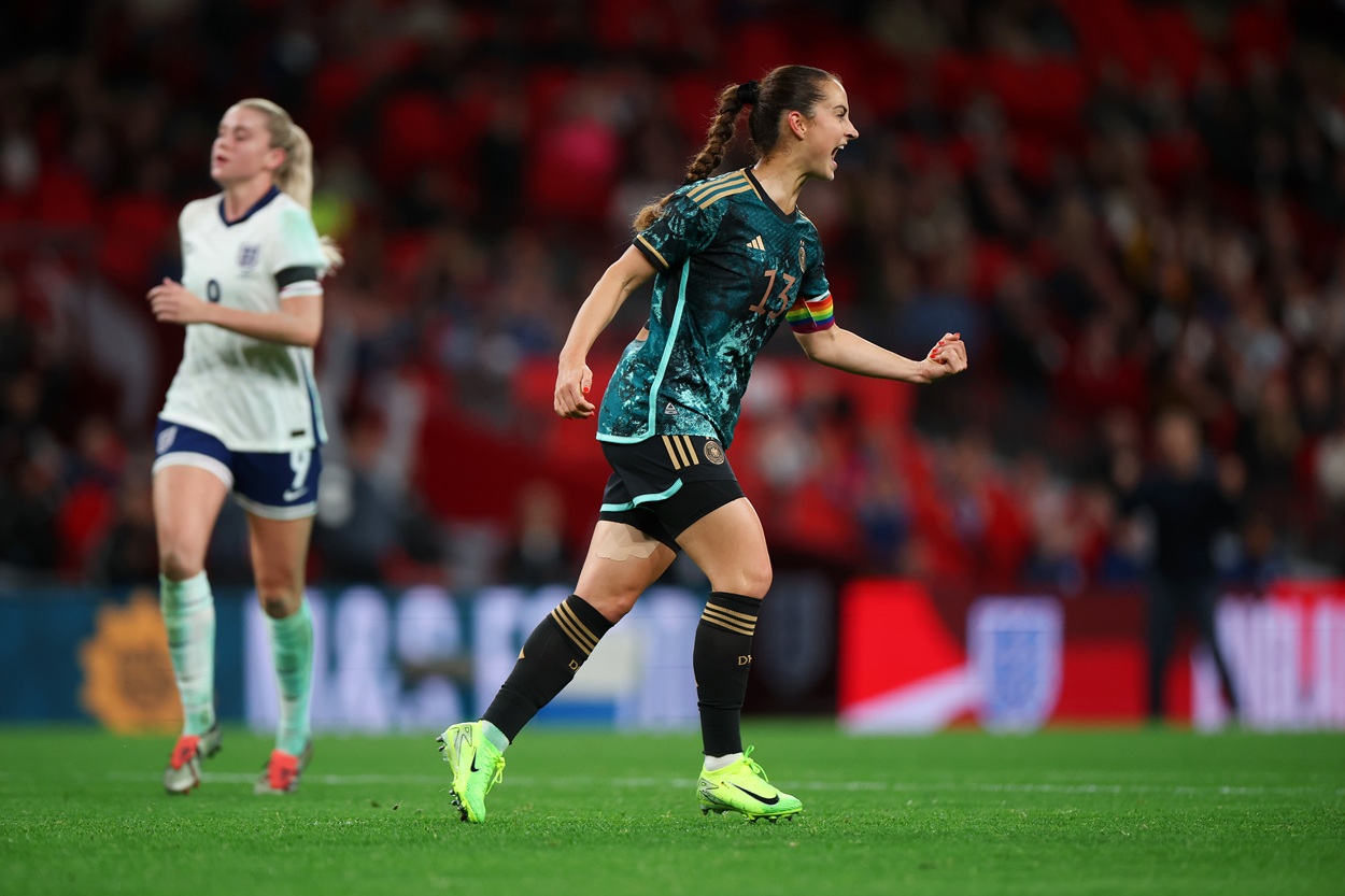 Lyon Free Agent Could Be the Ideal Left-Footed Midfield Controller for Arsenal Women