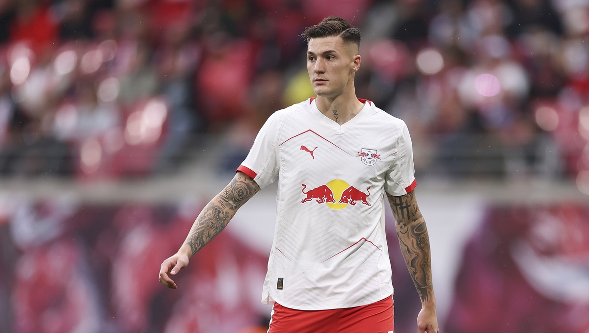 Manchester United could hijack Arsenal’s move for top forward