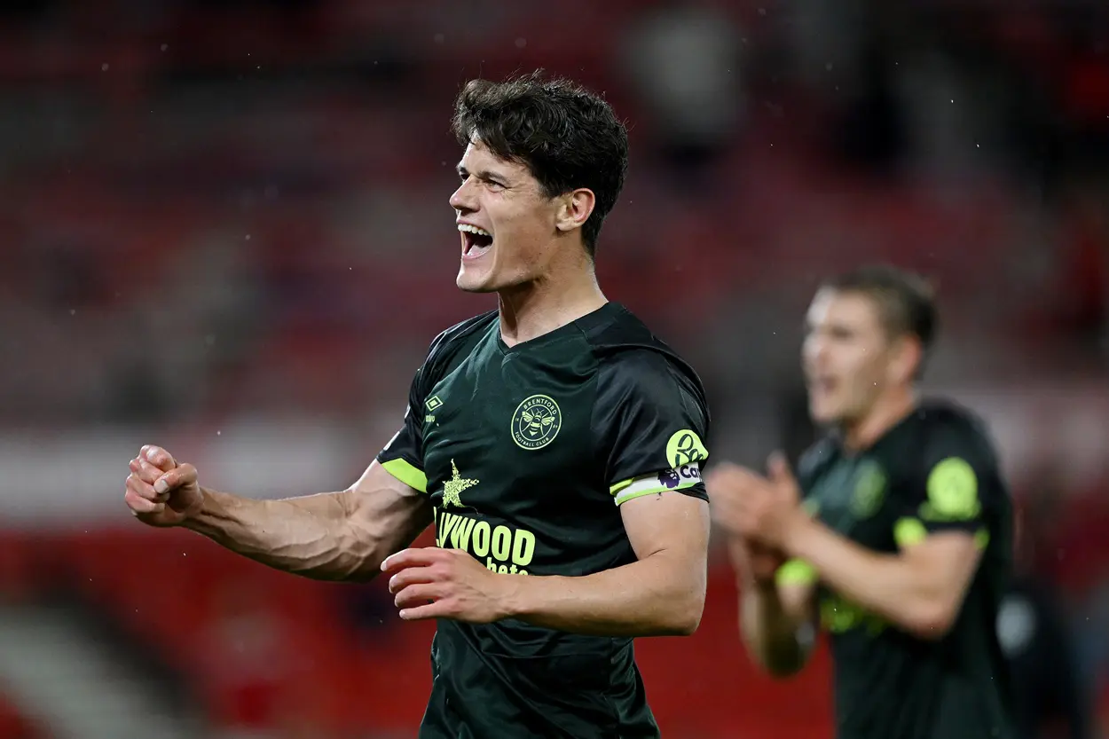 Arsenal shake hands over a deal for London midfielder