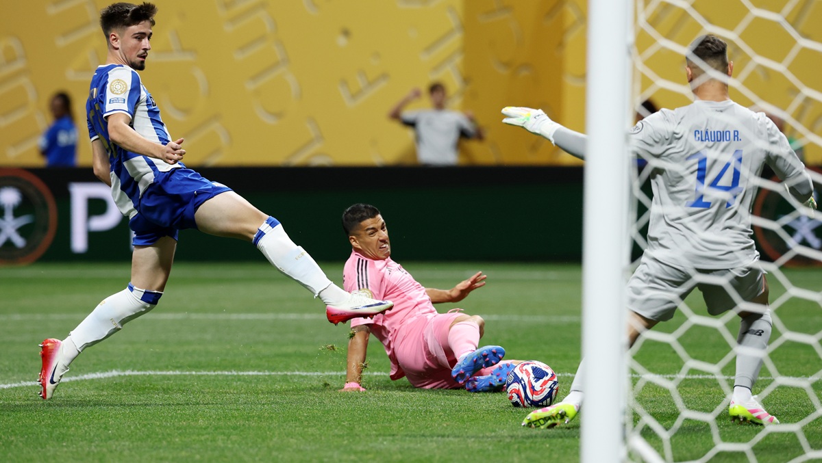 Arsenal losing the race to sign exciting Porto teenager