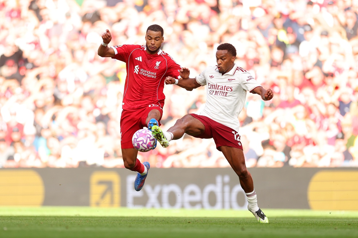 Arsenal defender Timber earns high praise from Premier League legend