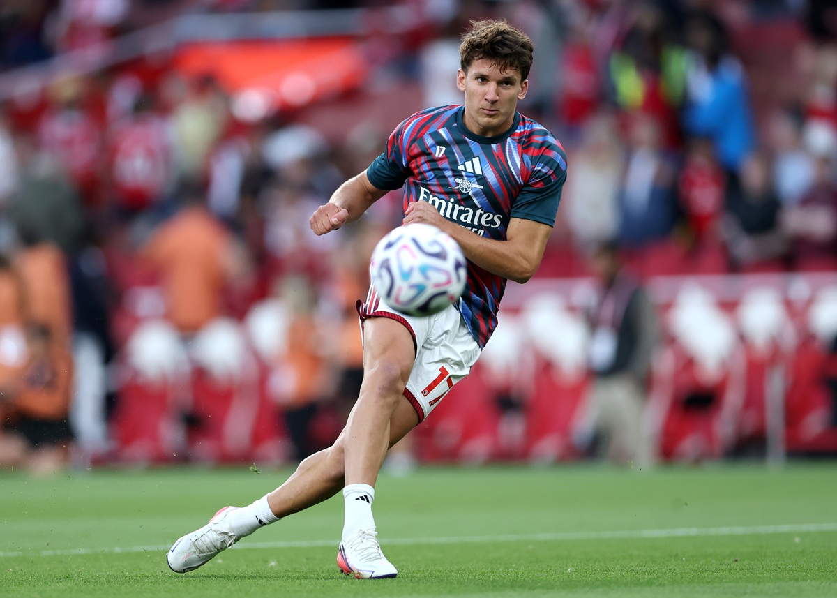 Vinicius who? Arsenal star gets standing ovation on first league start