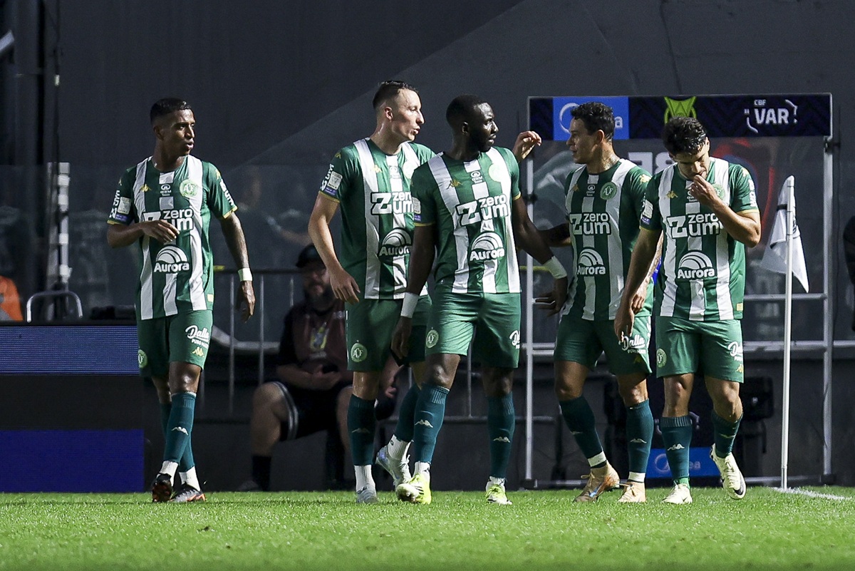 Santos is now prepared to sell Arsenal target
