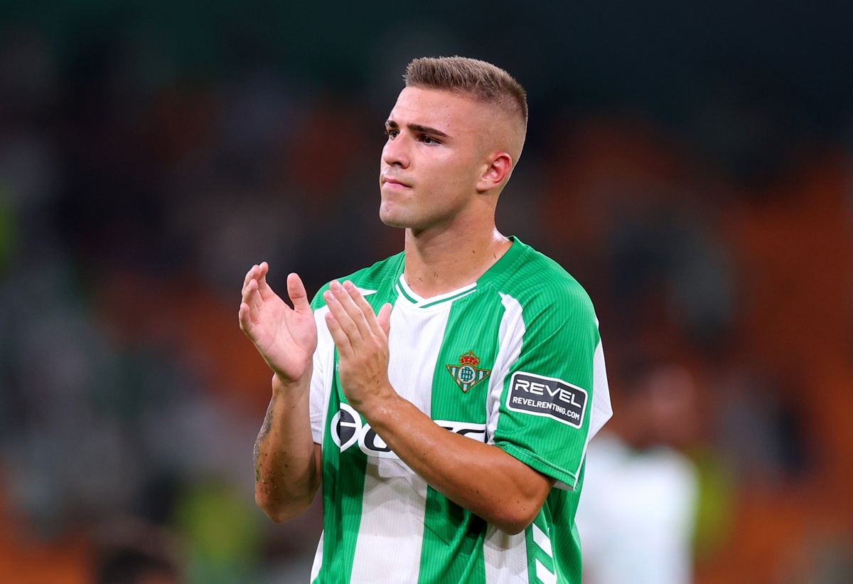 Director says they beat Arsenal to sign La Liga youngster