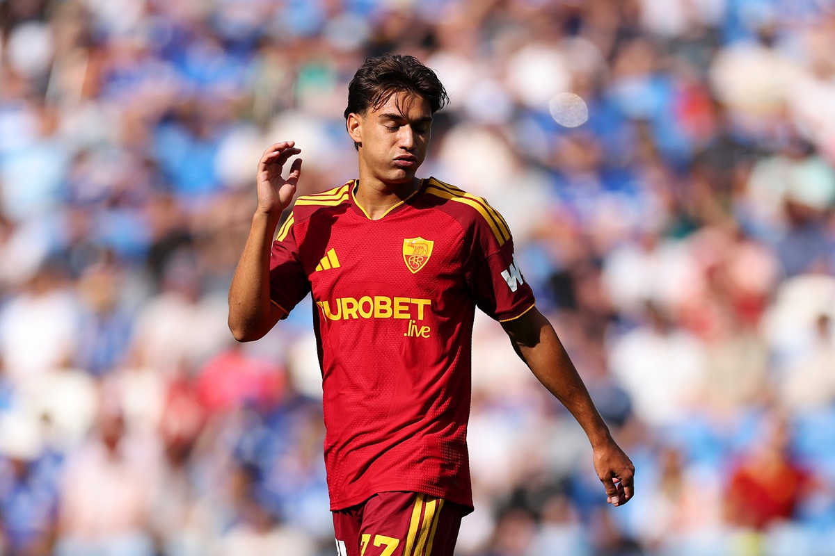 Arsenal is interested in teenage Italian right back